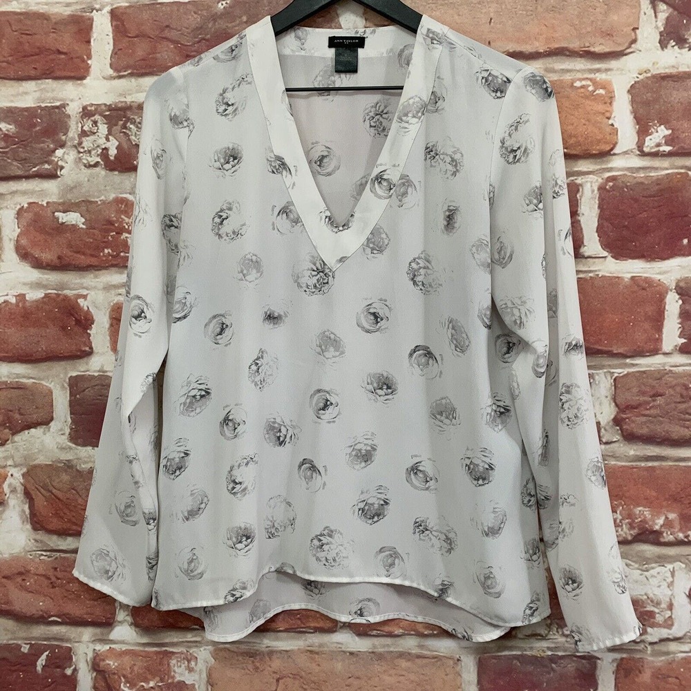 Ann Taylor Top Shirt Women's Small White Gray Floral Pullover Hi Low Blouse